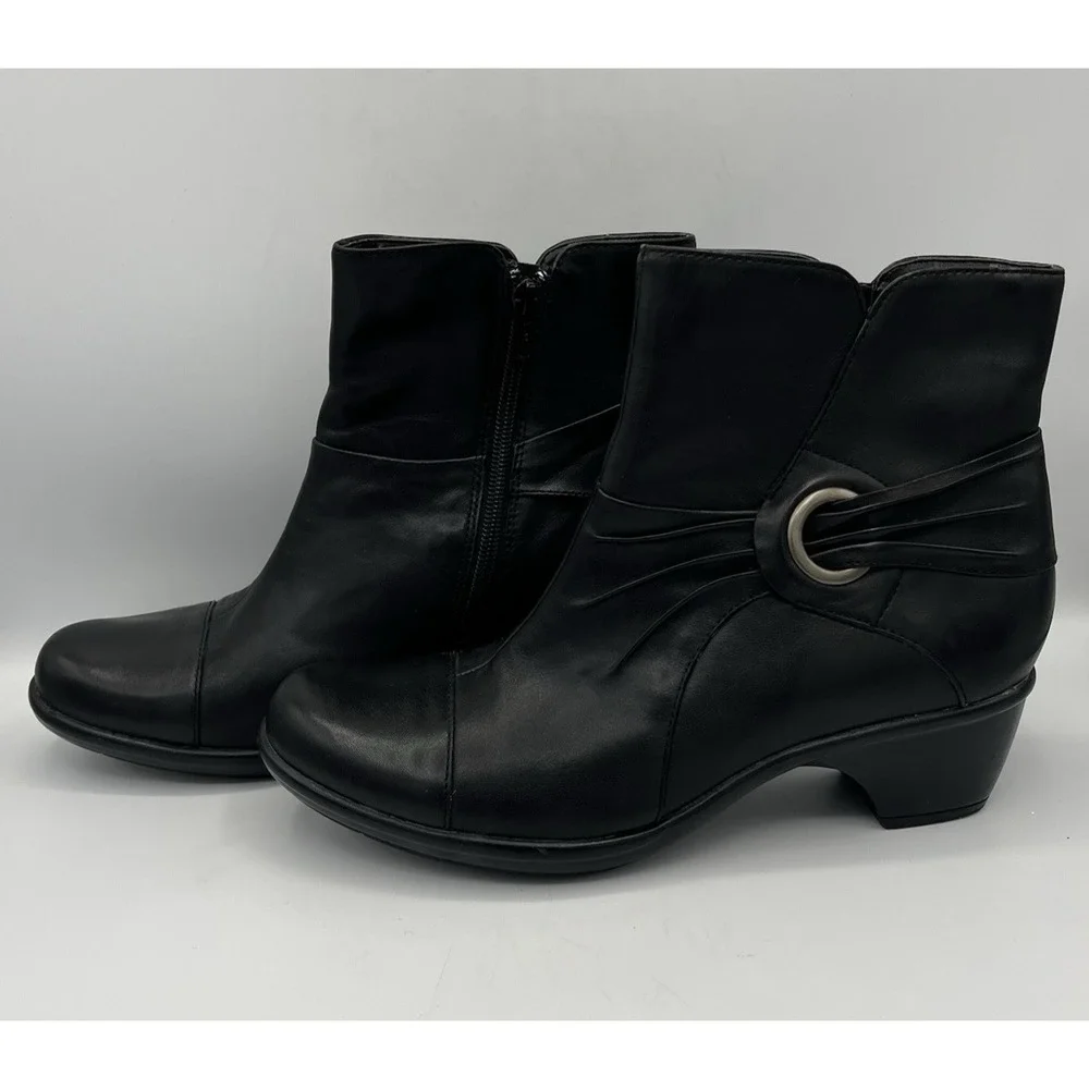 Clarks product women